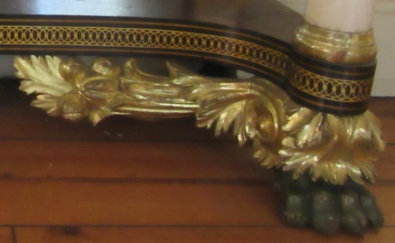 Photograph of the lower edge of the pier table 